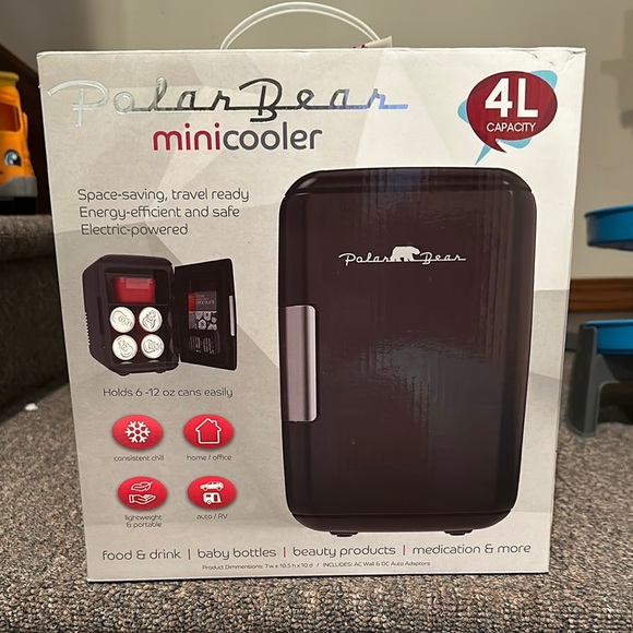 NWT! Polar Bear Mini Cooler 4L Black - Picture 1 of 4